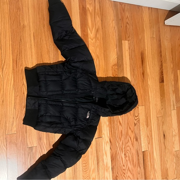 The North Face Kids Puffer Jacket in Black - Picture 3 of 5